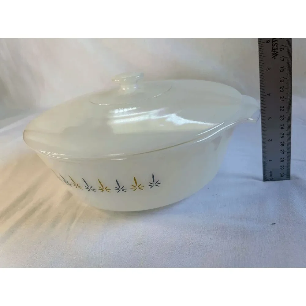 Anchor Hocking Fire King Candle Glow 439 3 Quart Casserole Dish with Lid